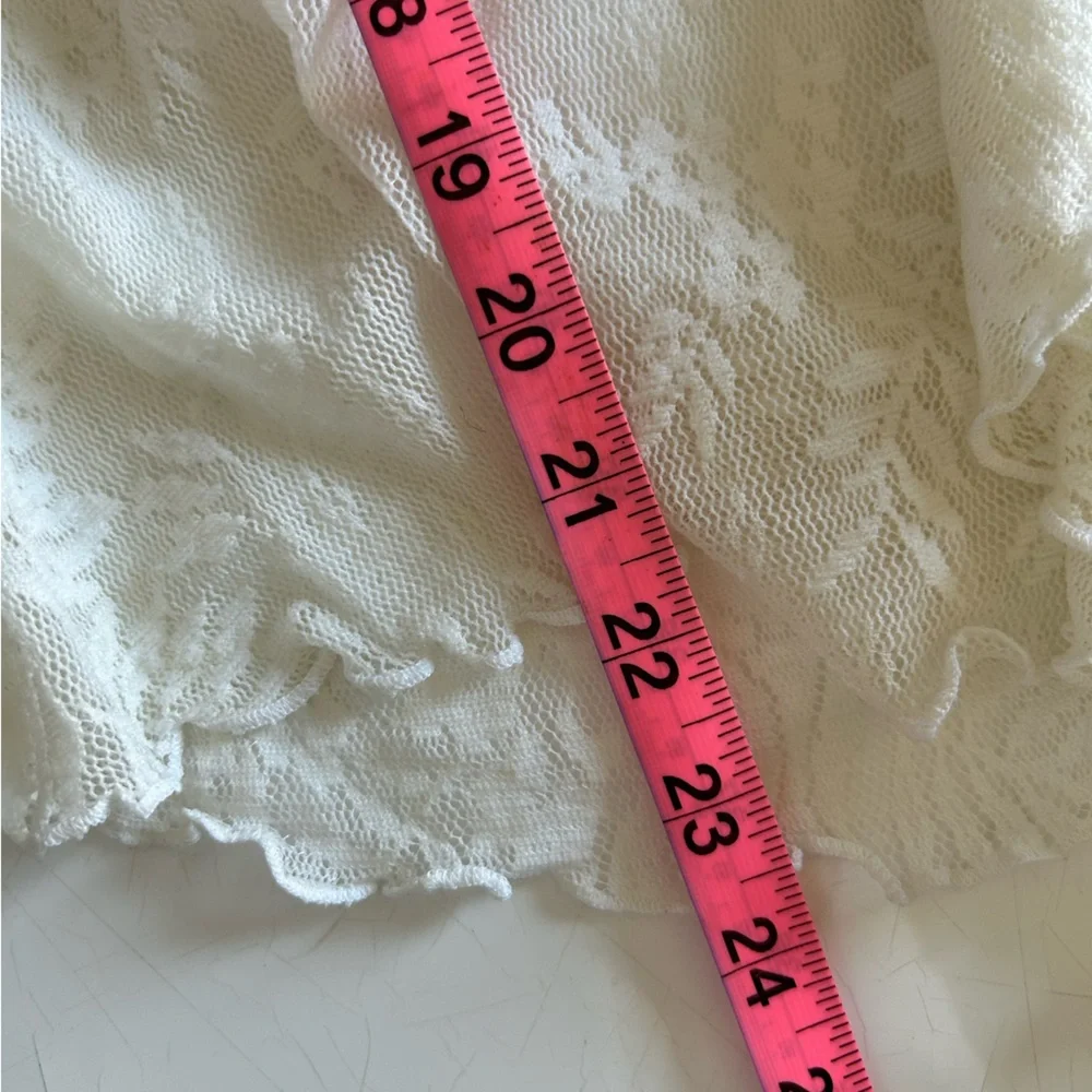 Newport News 1X Sheer Ivory Floral Lace Ruffle Blouse - Picture 5 of 6